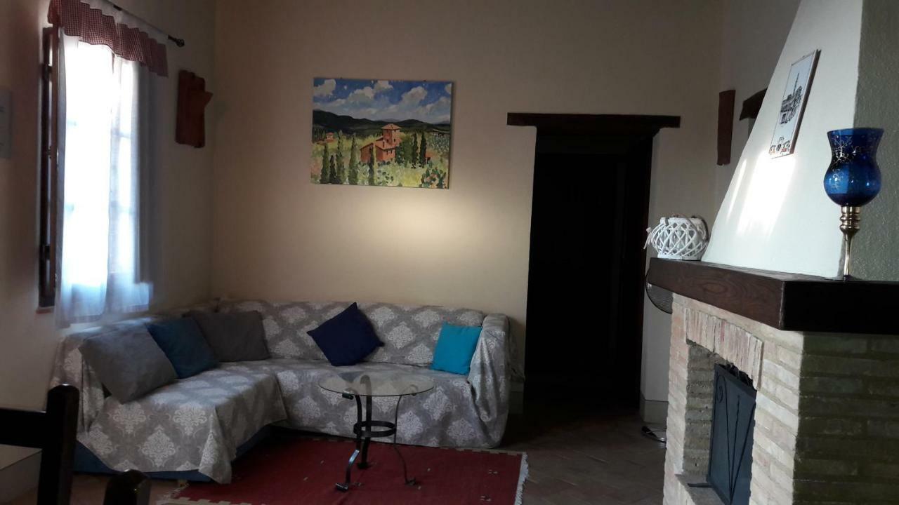 Agriturismo San Pierino Monteroni dʼArbia Exteriér fotografie